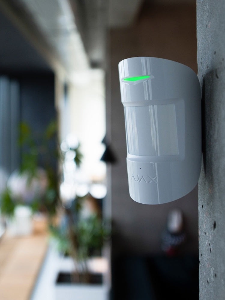 Ajax MotionProtect Plus - Svart