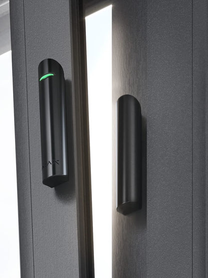 Ajax DoorProtect Plus - Svart