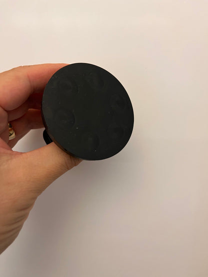 Magnetfäste