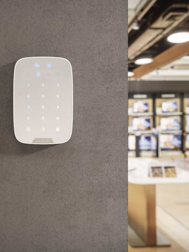 Ajax KeyPad Plus - Svart